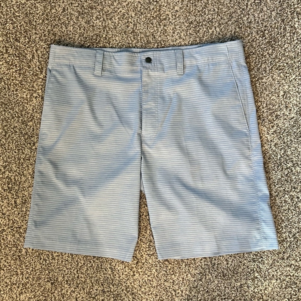 Callaway Golf Shorts Men’s Size 36 Light Blue Stretch
